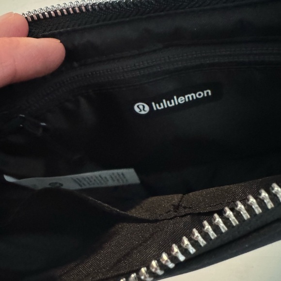 lululemon athletica Classic Black Crossbody Bag - Picture 3 of 3